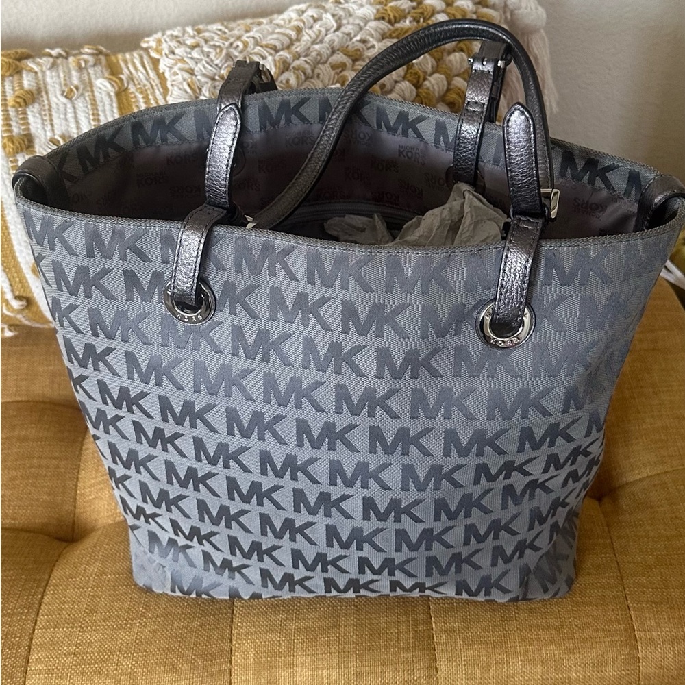 MKS Purse 👜